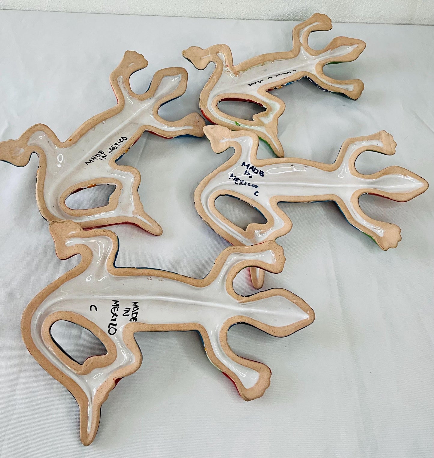 Iguana talavera pared.