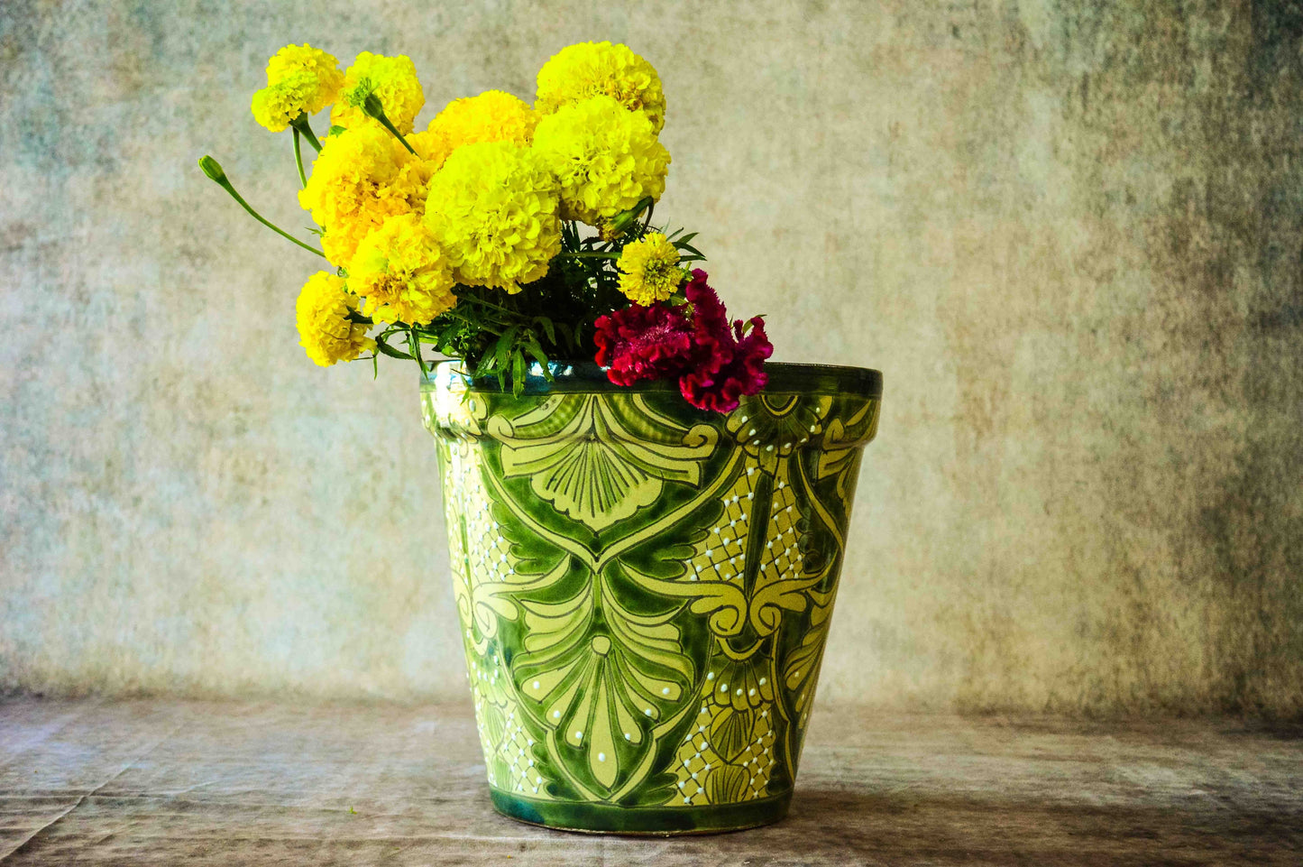 Talavera colorful Pot