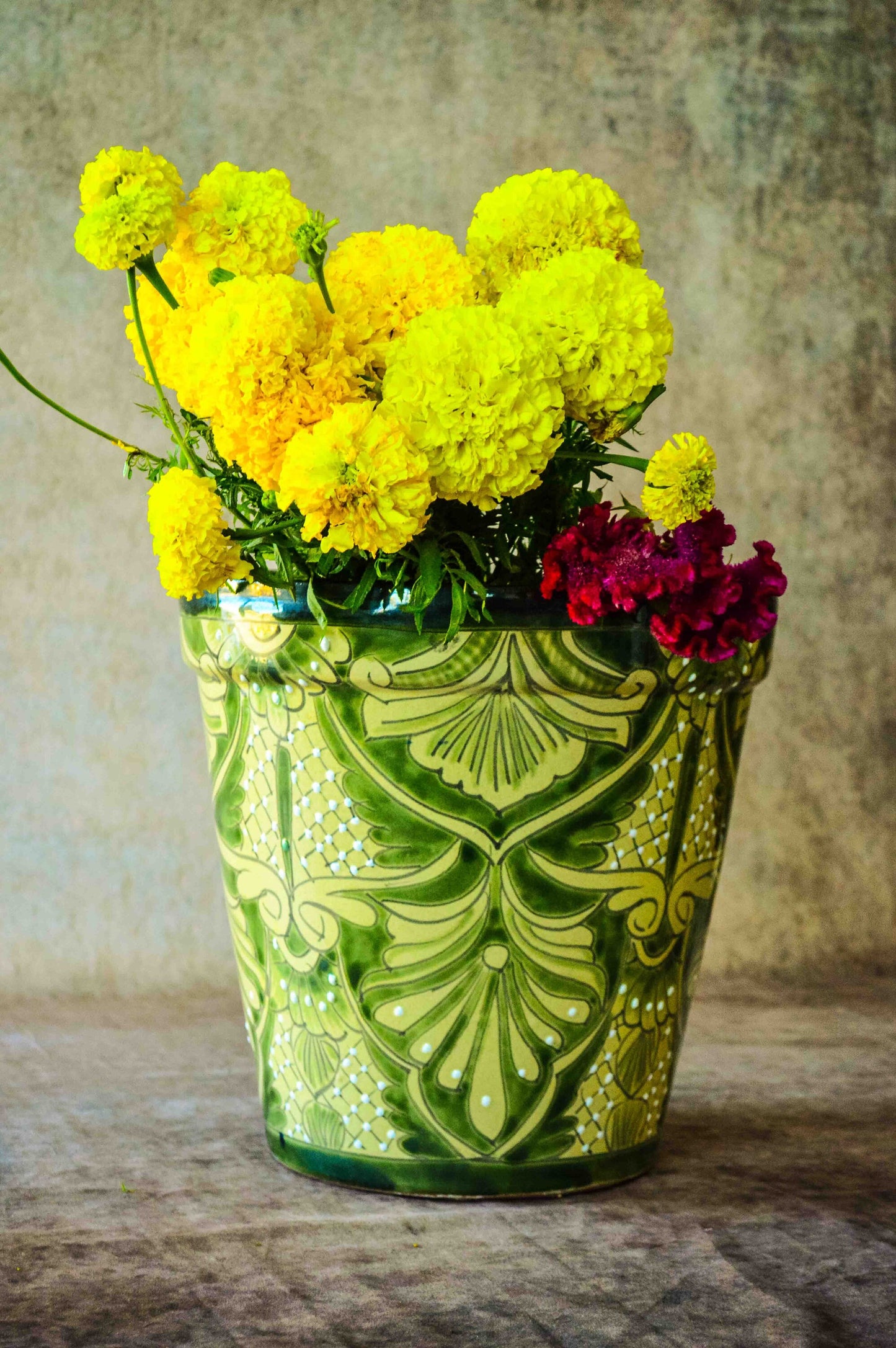Talavera colorful Pot