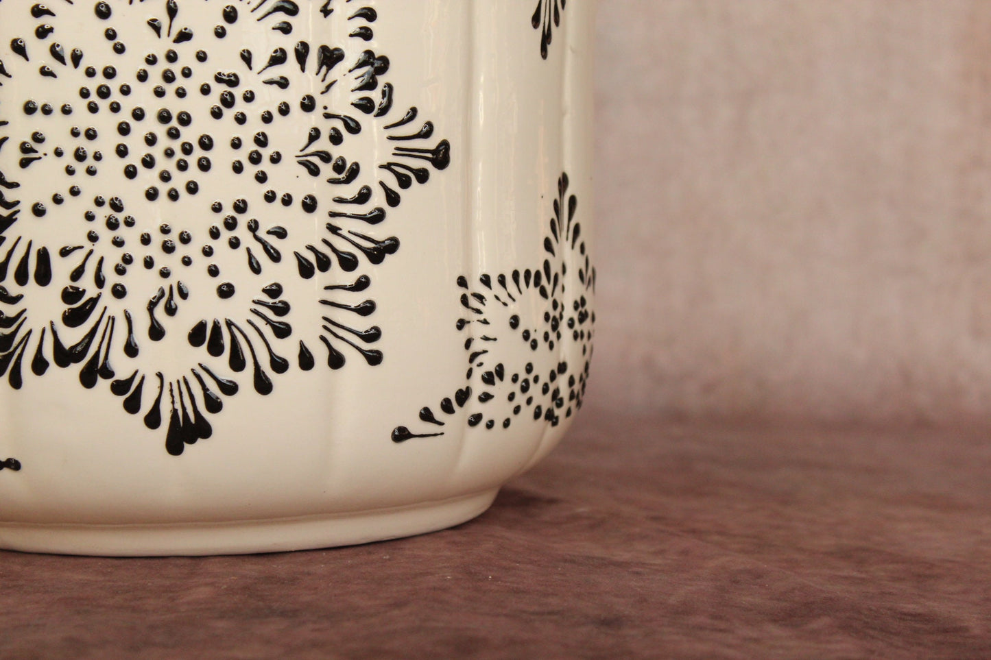 A mushroom Talavera pot