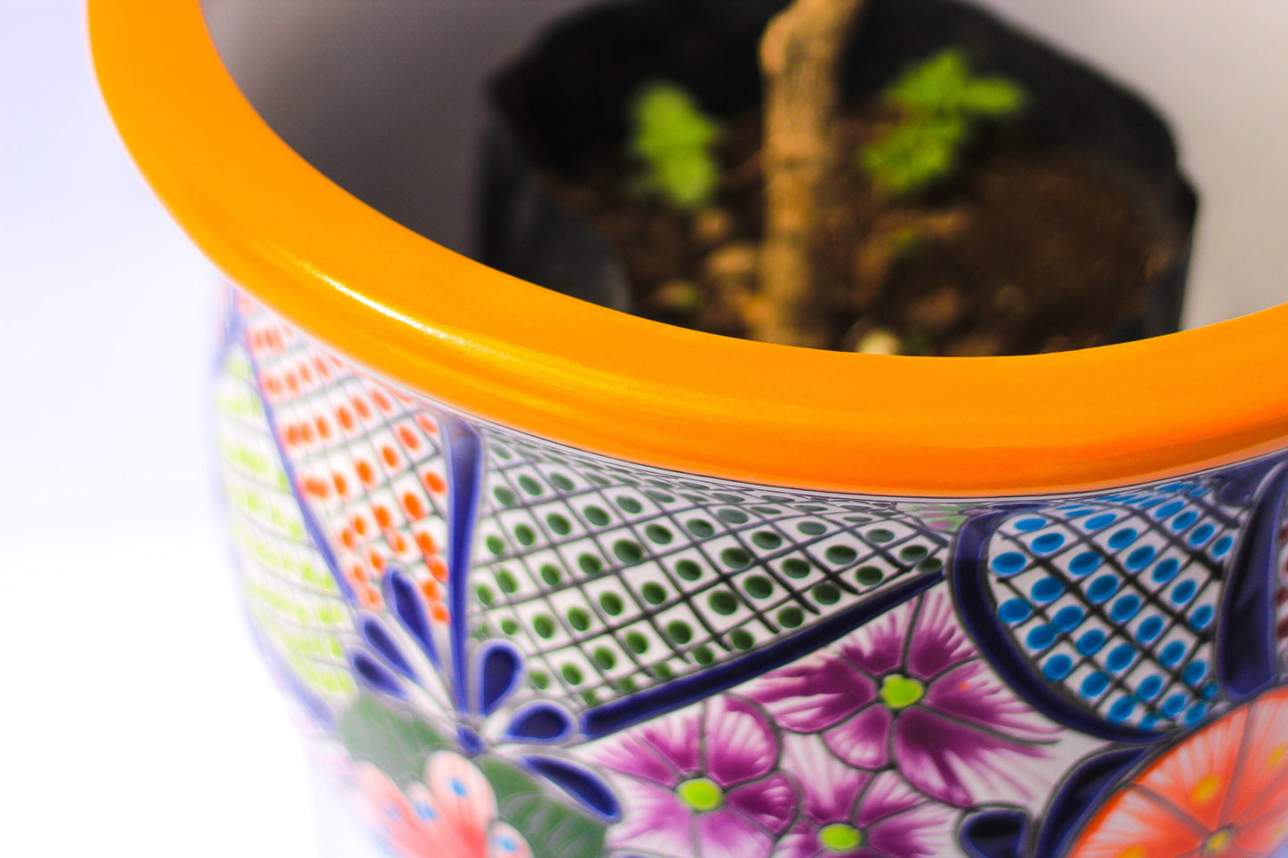 TALAVERA Bell shaped pot