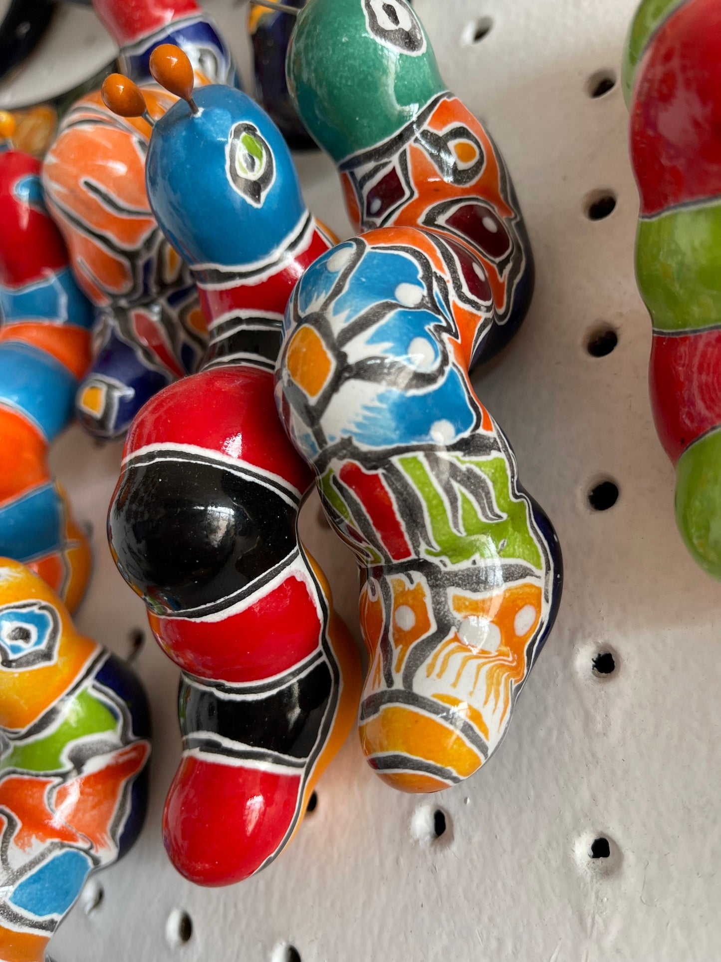 1 -Talavera little worms for wall
