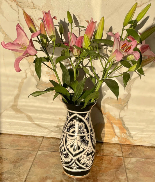 Black and white talavera vases