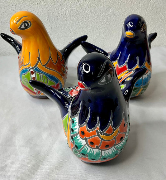 Talavera pigeon flowerpot