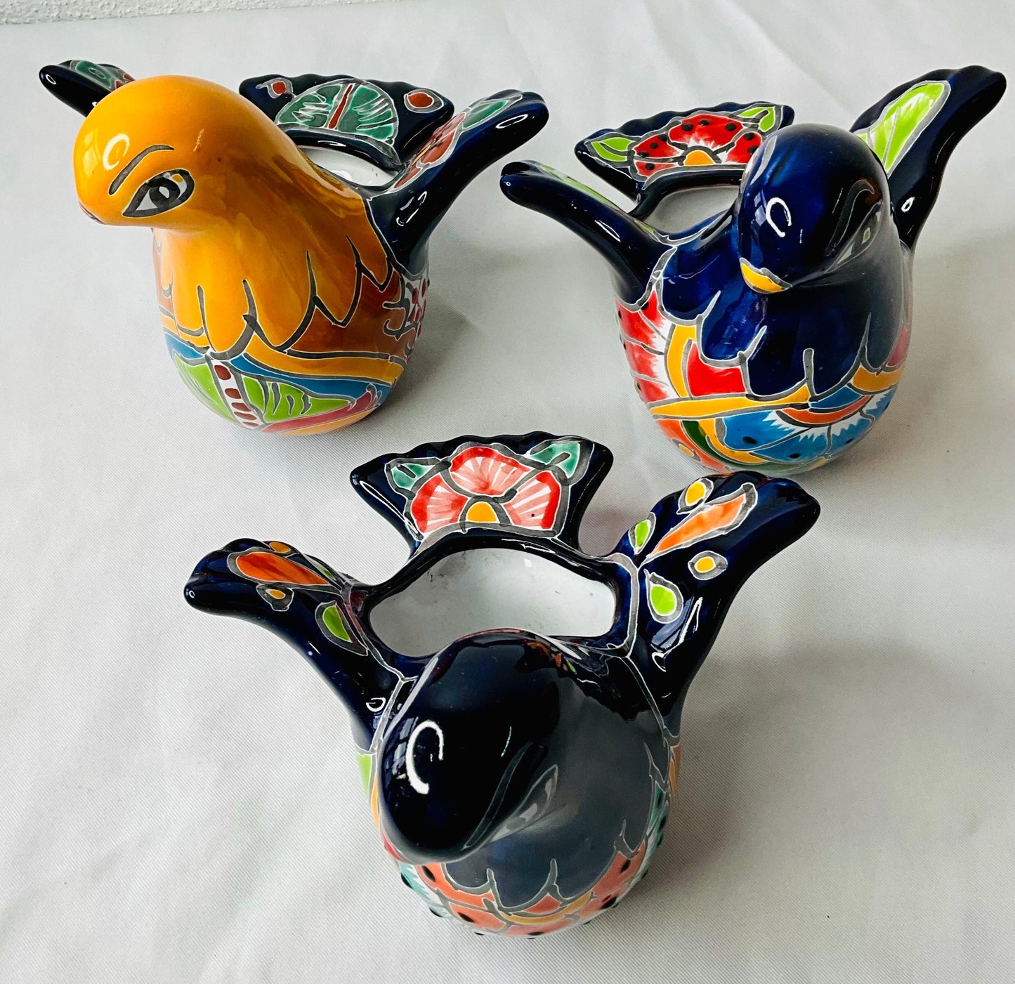 Talavera pigeon flowerpot