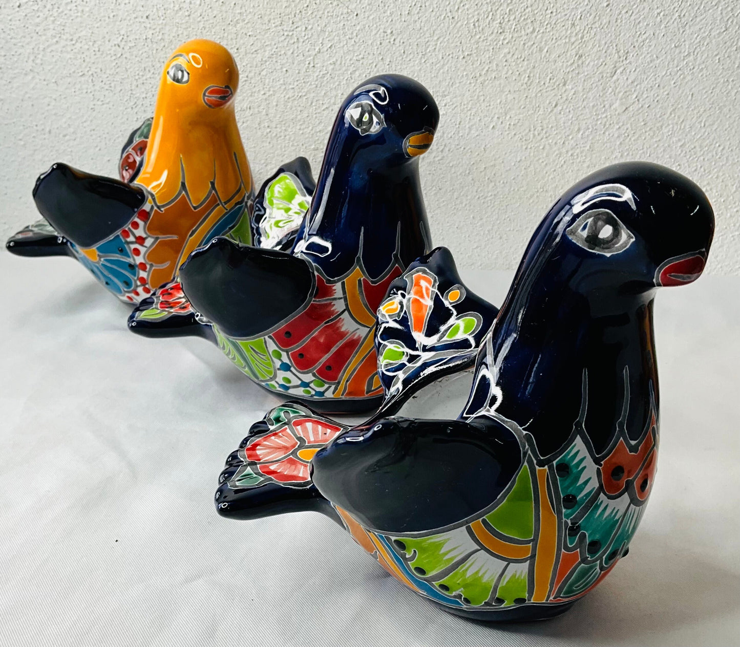 Talavera pigeon flowerpot