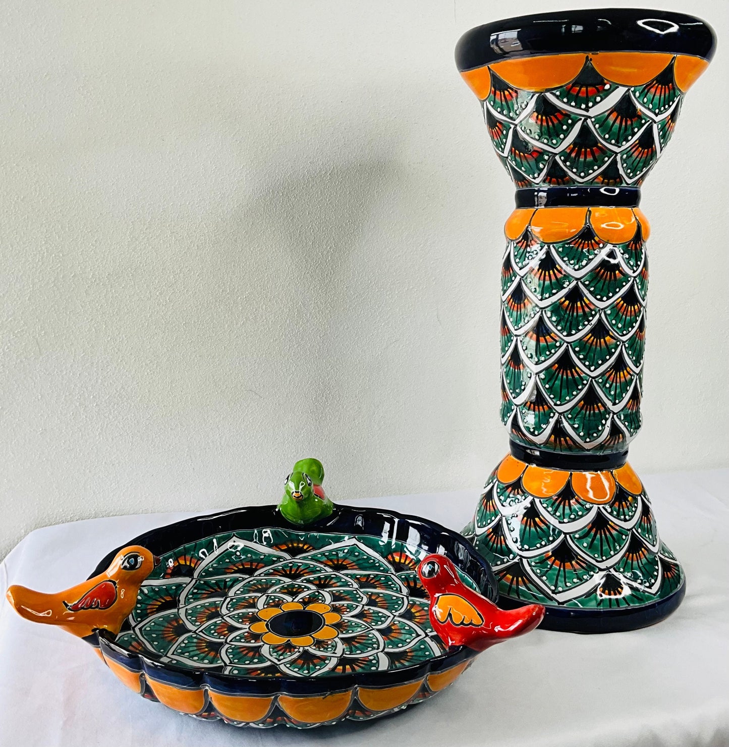 Bebedero más grande para pájaros de Talavera