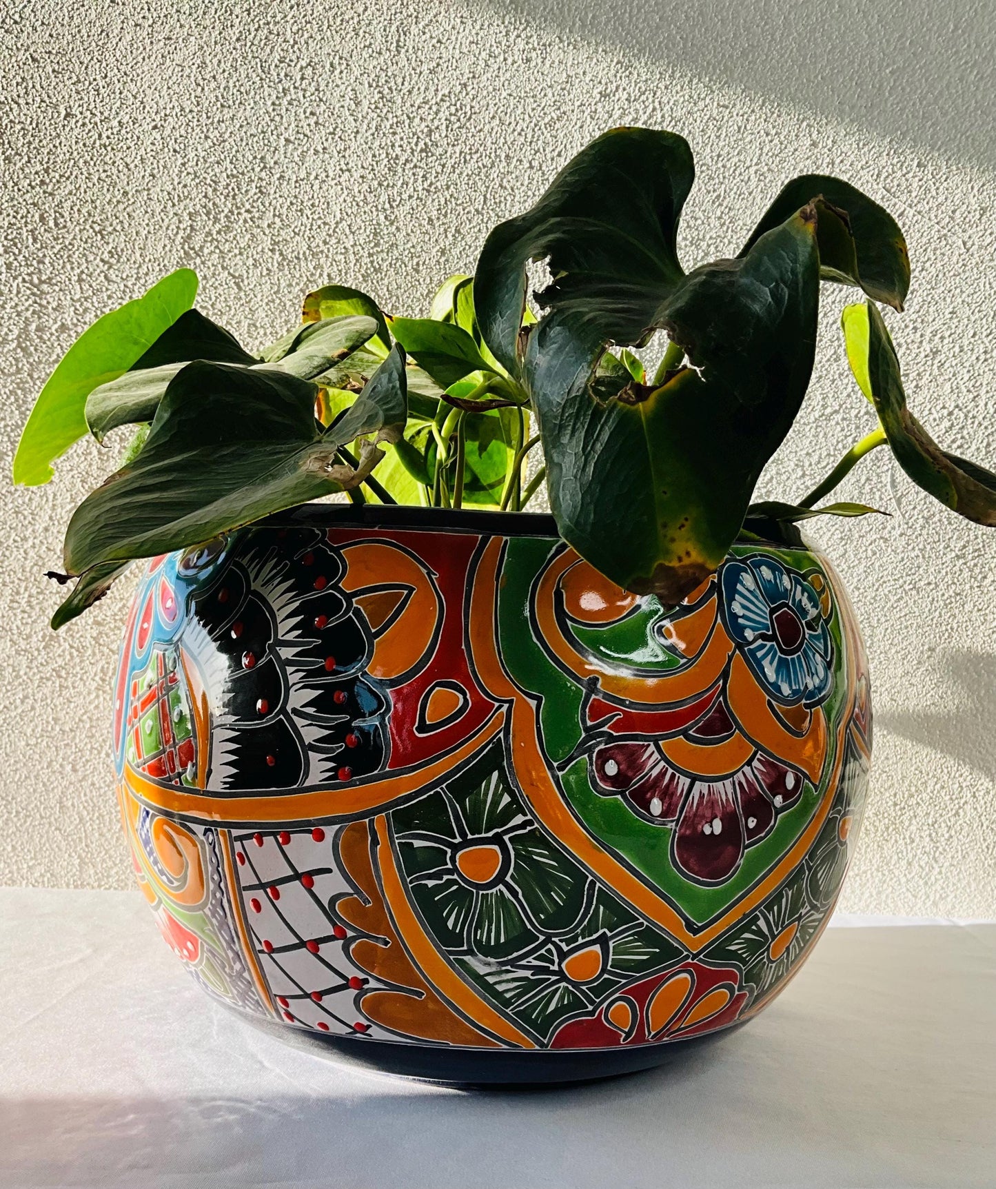 Talavera round flower pot