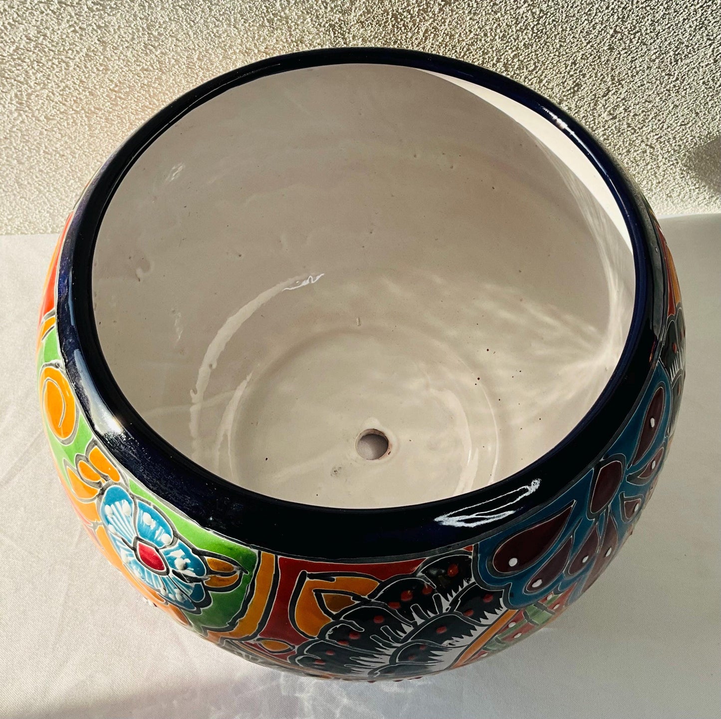 Talavera round flower pot