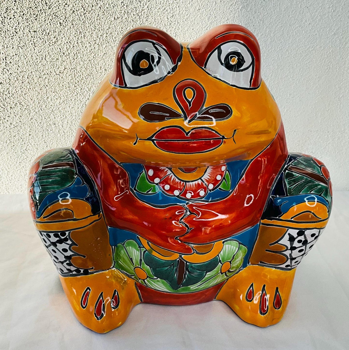 Maceta talavera rana