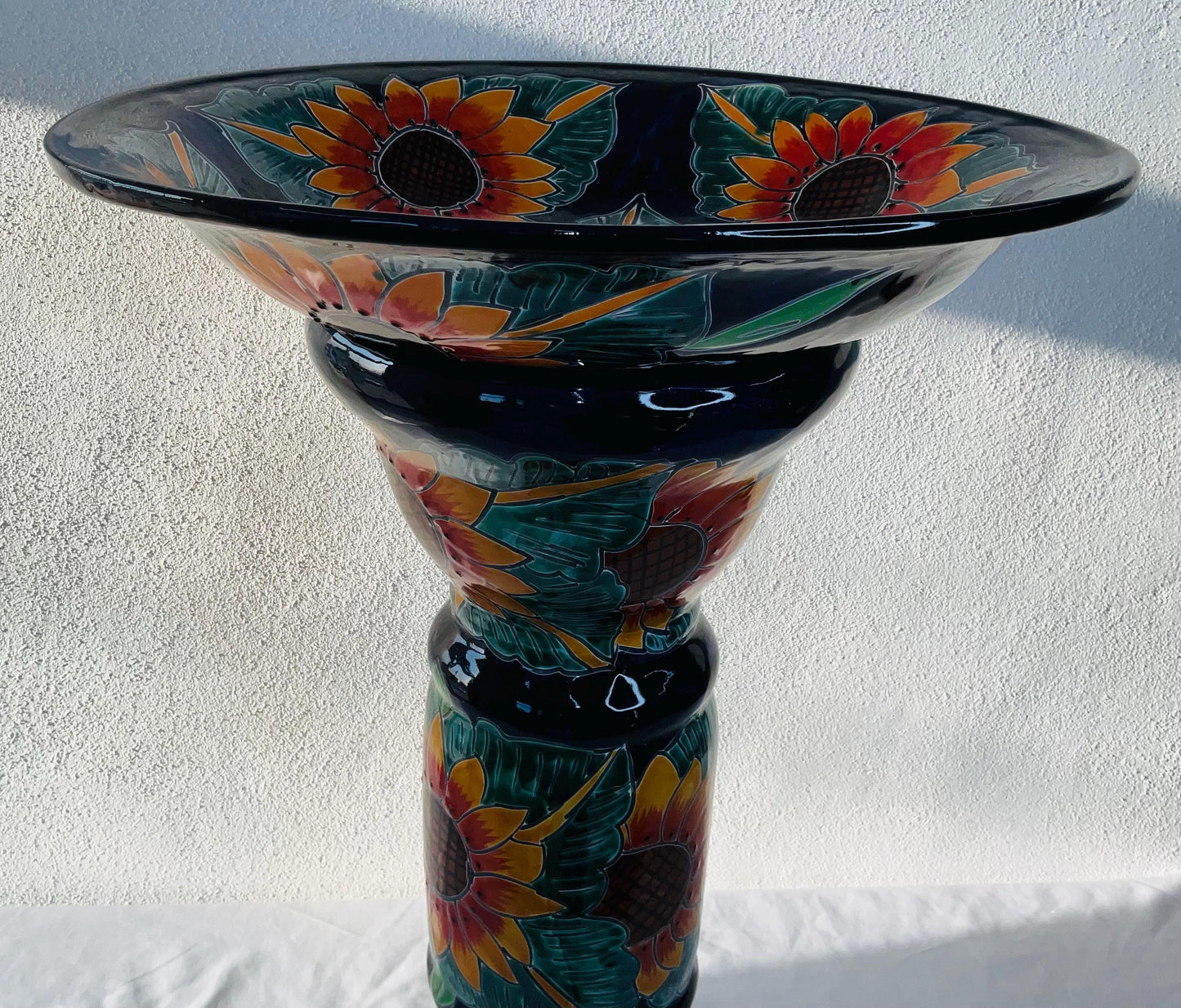 Bebedero más grande para pájaros de Talavera