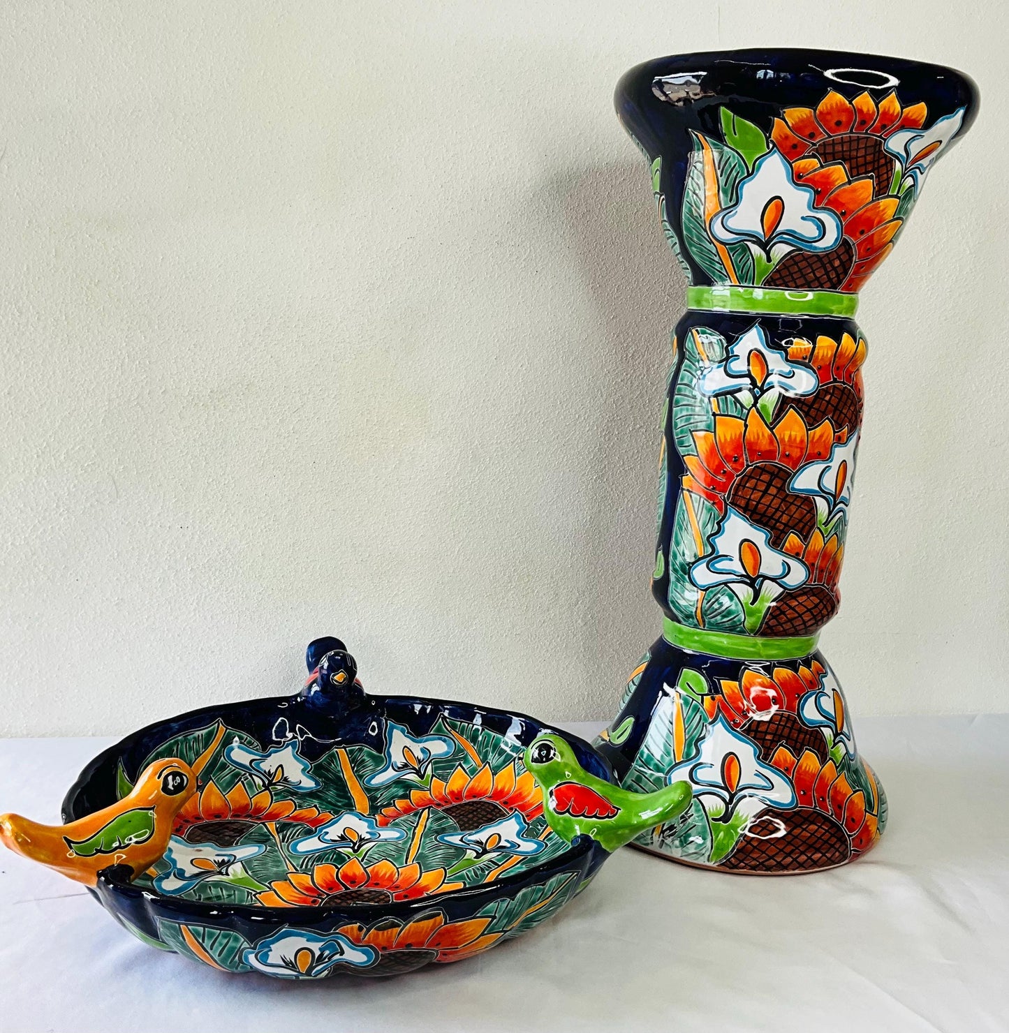 Talavera mexicana. Baño del pájaro de  cerámica