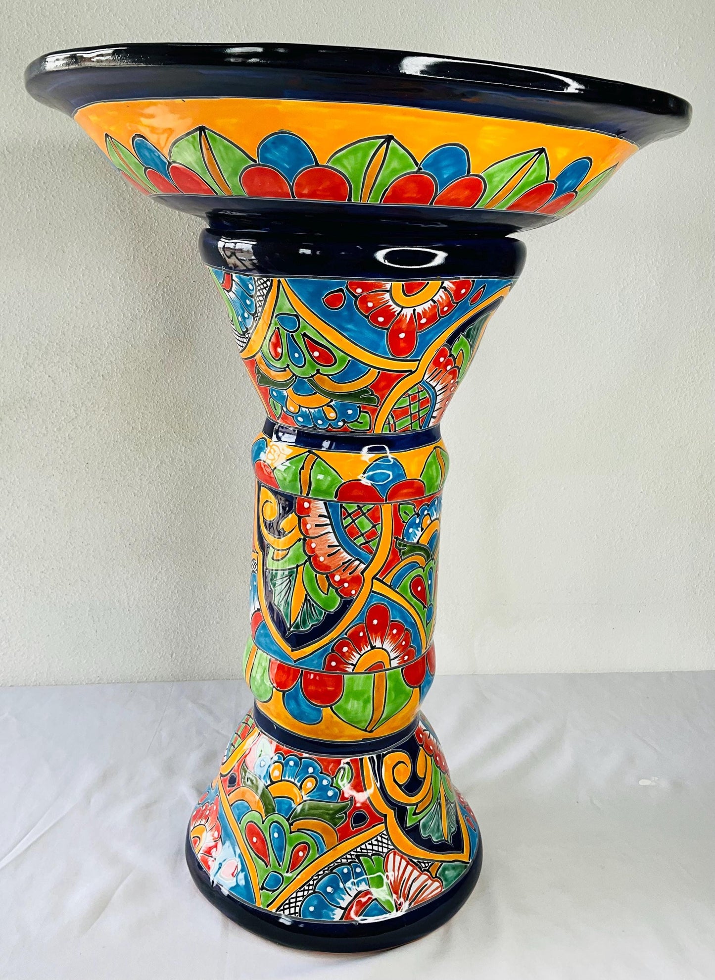 Talavera mexicana. Baño del pájaro de  cerámica