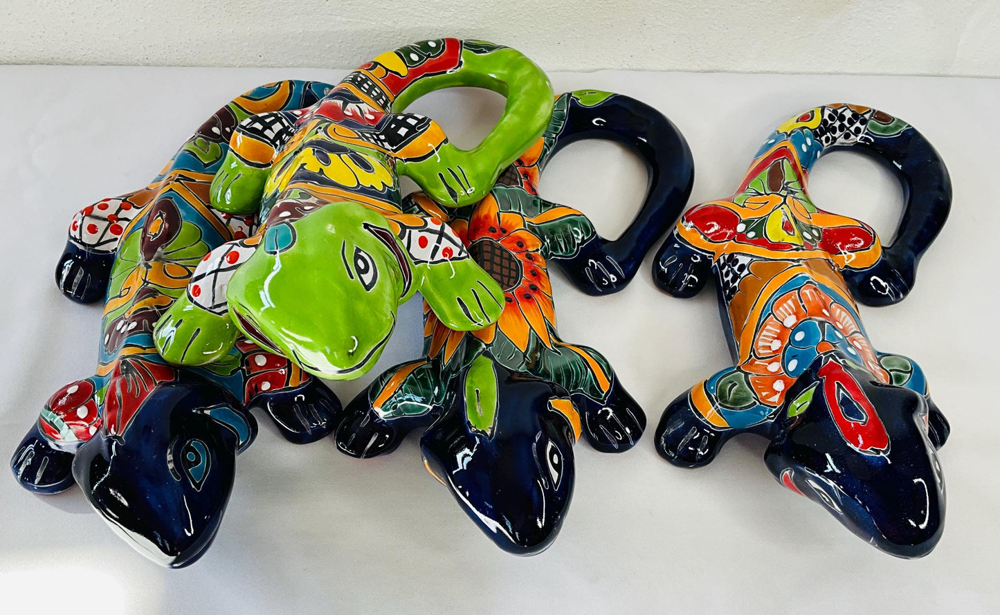 Talavera Iguana Wall Decor: Mexican Folk Art, 13 inch