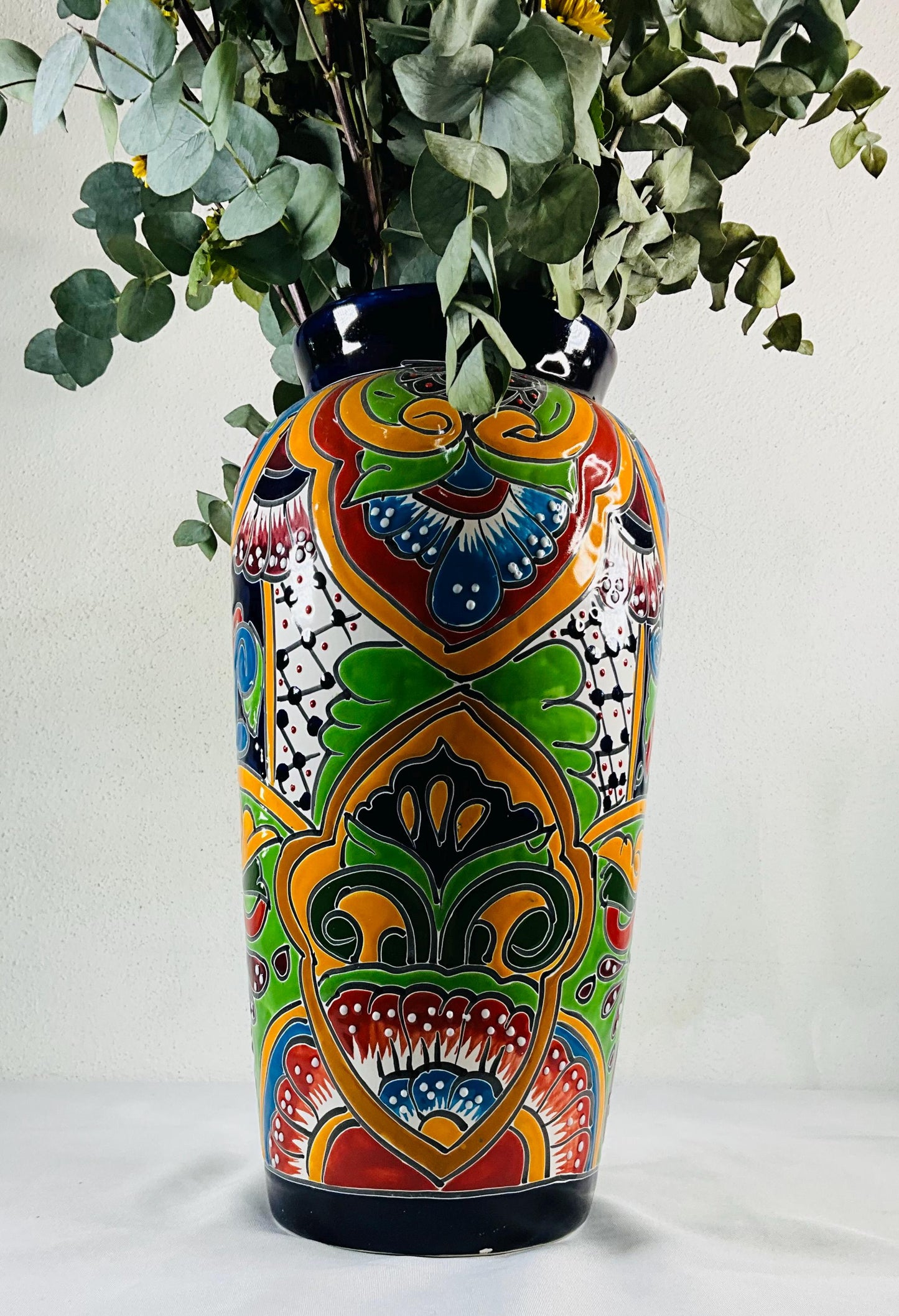 Florero azul elegante de talavera