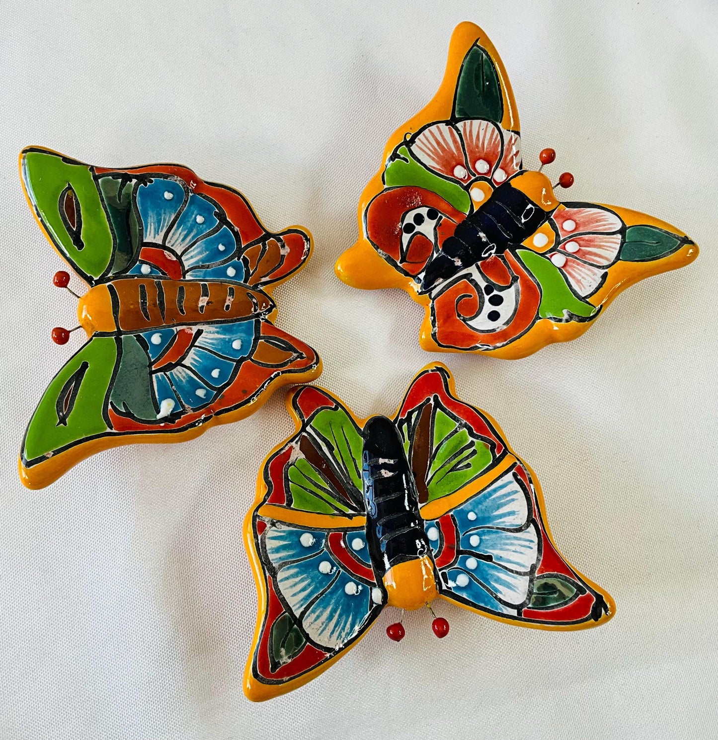 3 Mariposas de Talavera  para pared