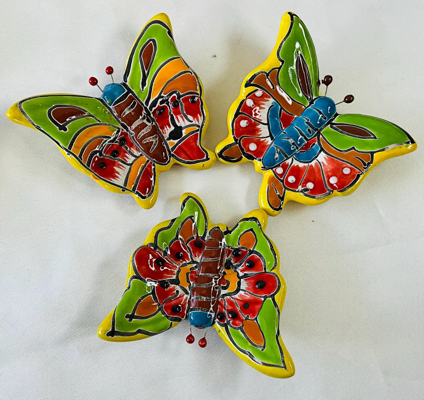 3 Mariposas de Talavera  para pared