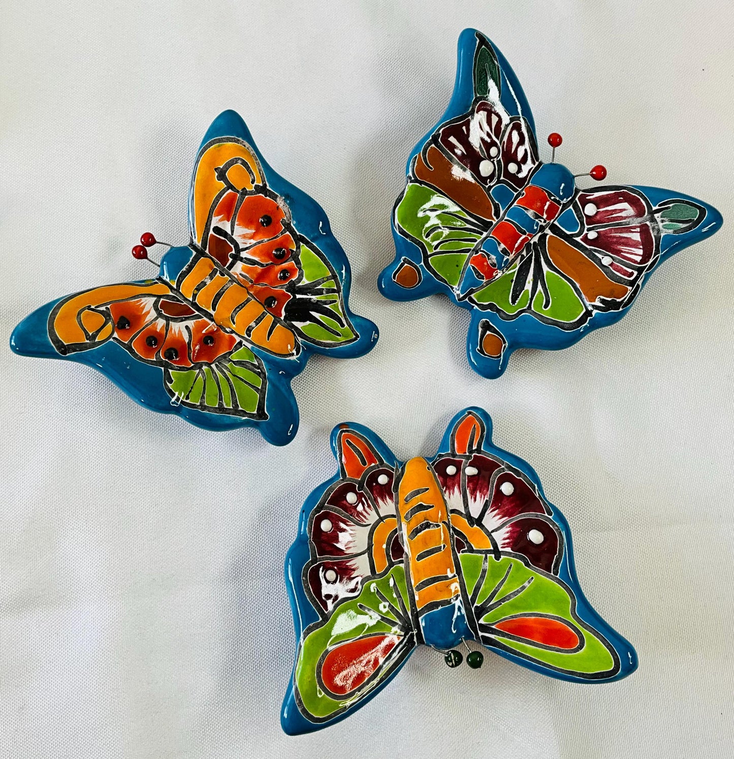 3 Mariposas de Talavera  para pared