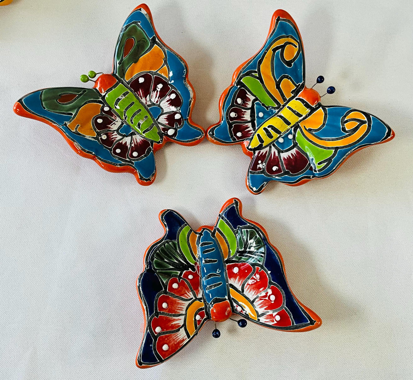 3 Mariposas de Talavera  para pared