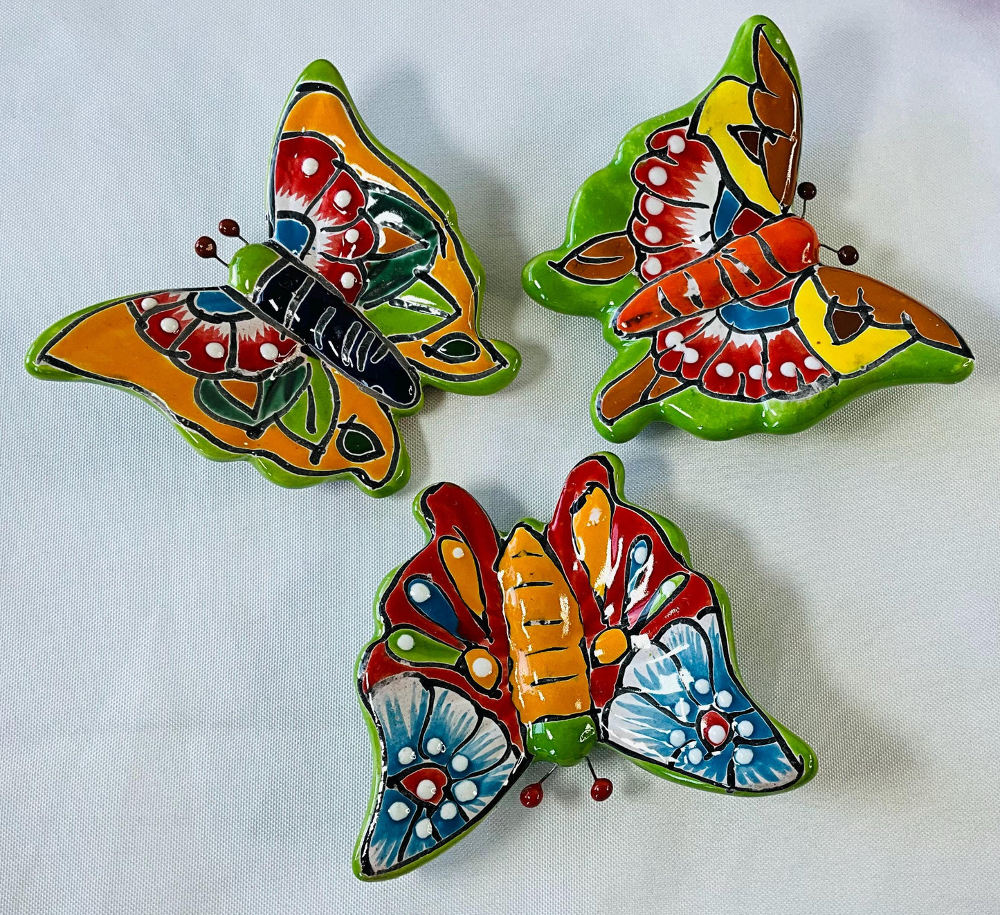3 Mariposas de Talavera  para pared