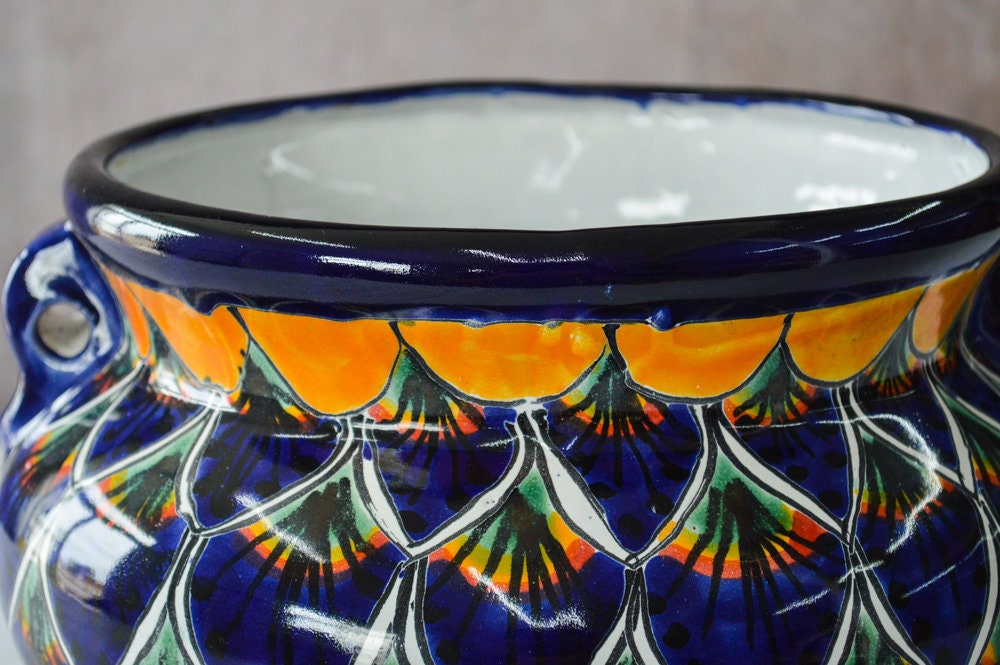 Peacock flowerpot
