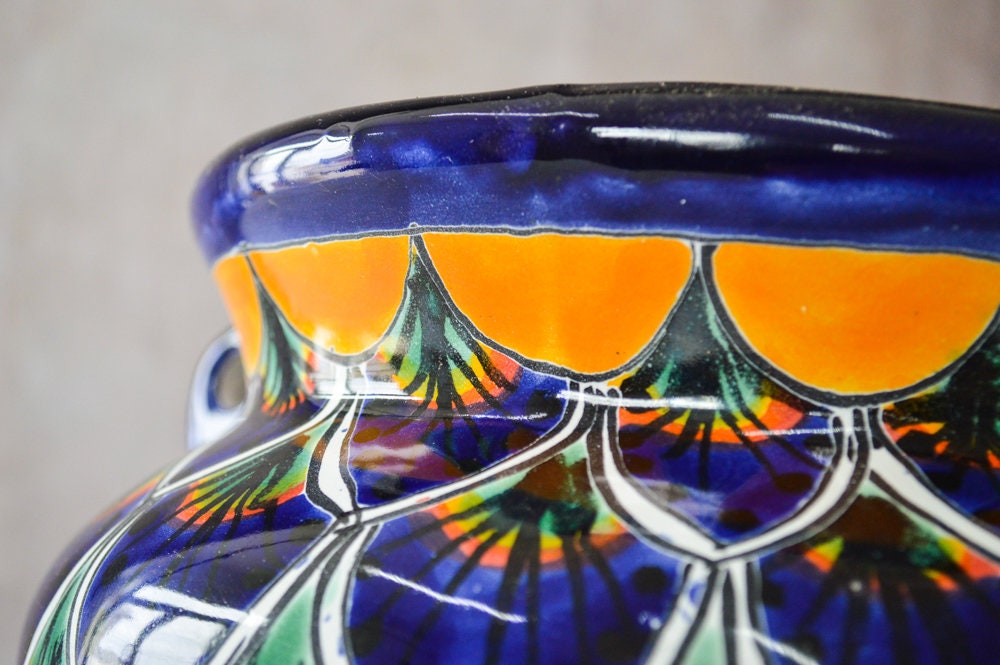 Peacock flowerpot