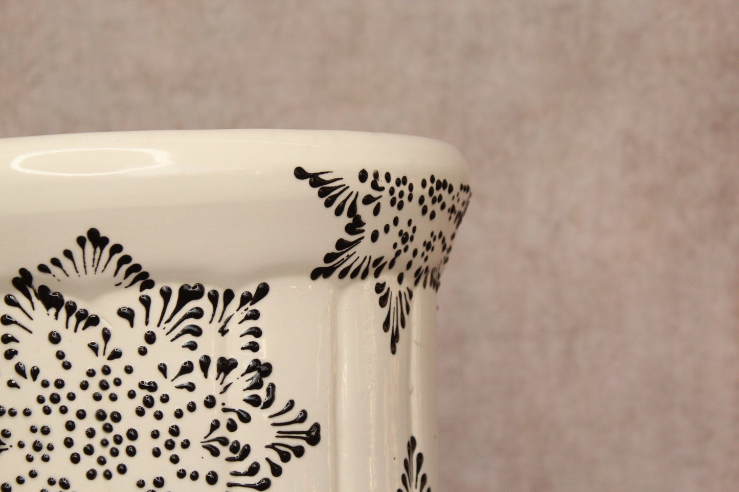 A mushroom Talavera pot