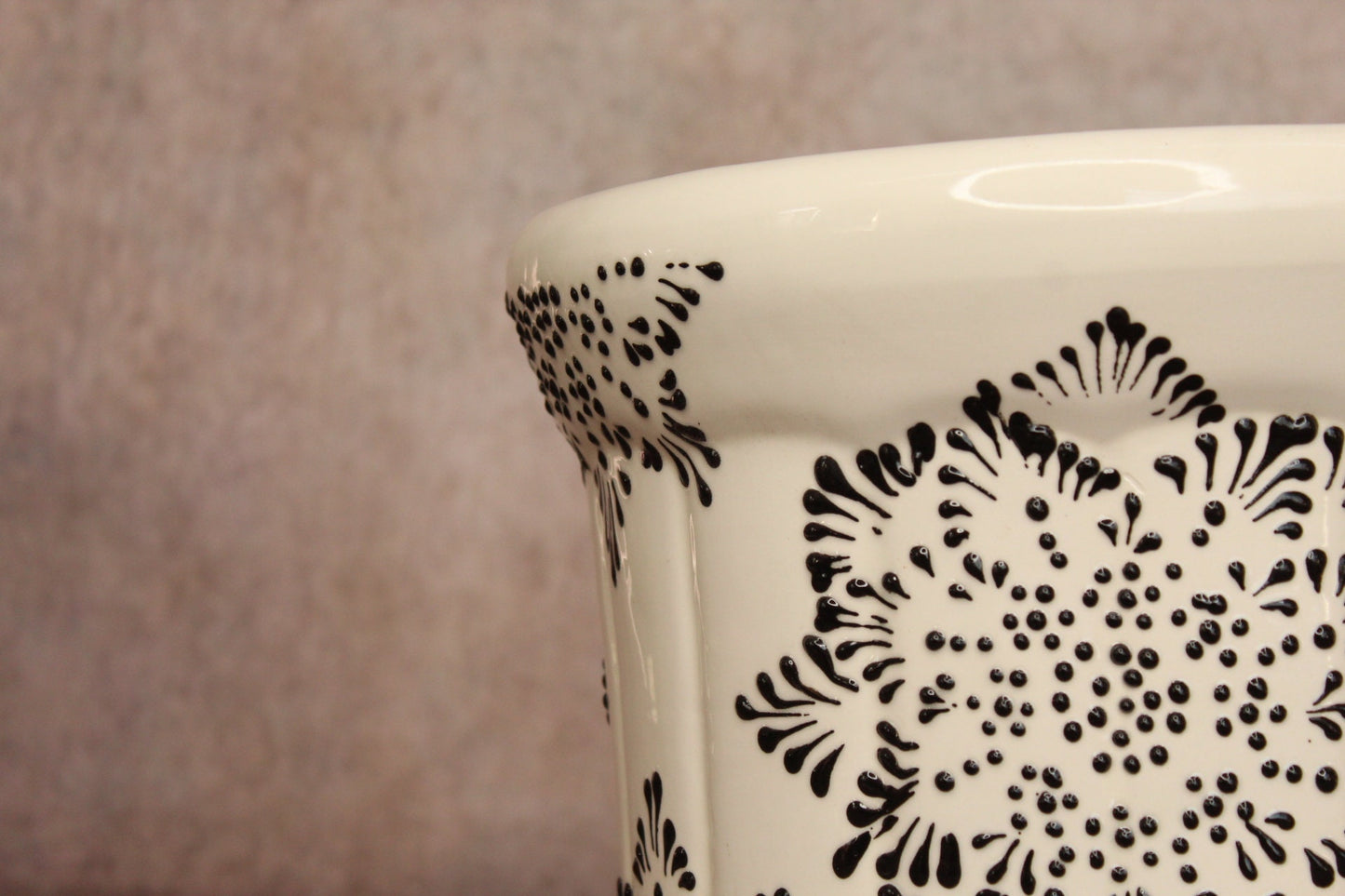 A mushroom Talavera pot